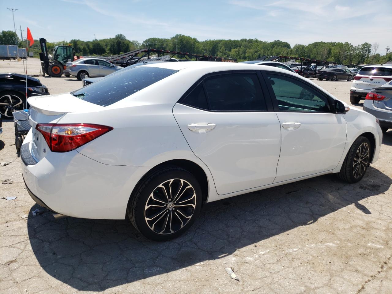 VIN 5YFBURHE3GP531307 2016 TOYOTA COROLLA no.3