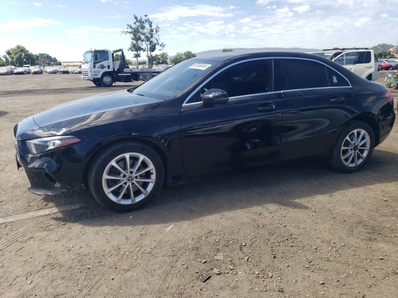 2019 Mercedes-Benz A-klasse - Image 1