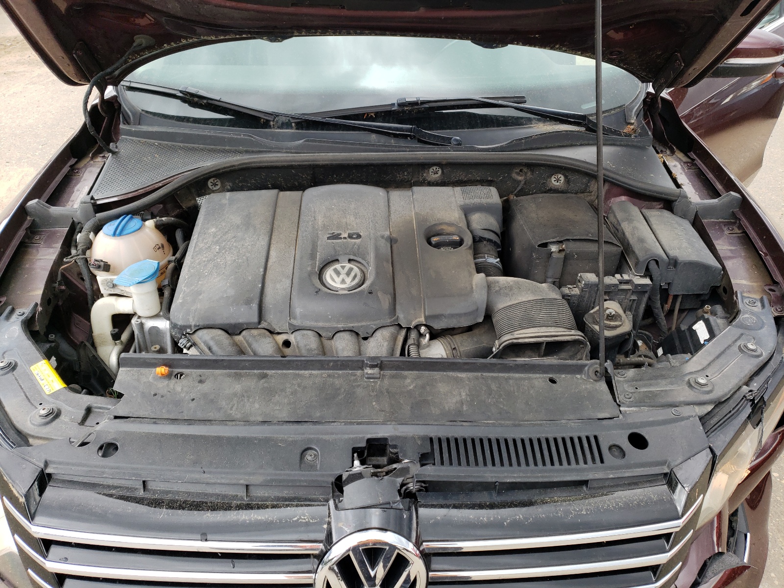 1VWBP7A32DC084748 2013 Volkswagen Passat Se