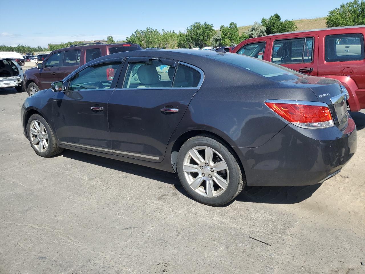 VIN 1G4GC5G39DF124527 2013 BUICK LACROSSE no.2