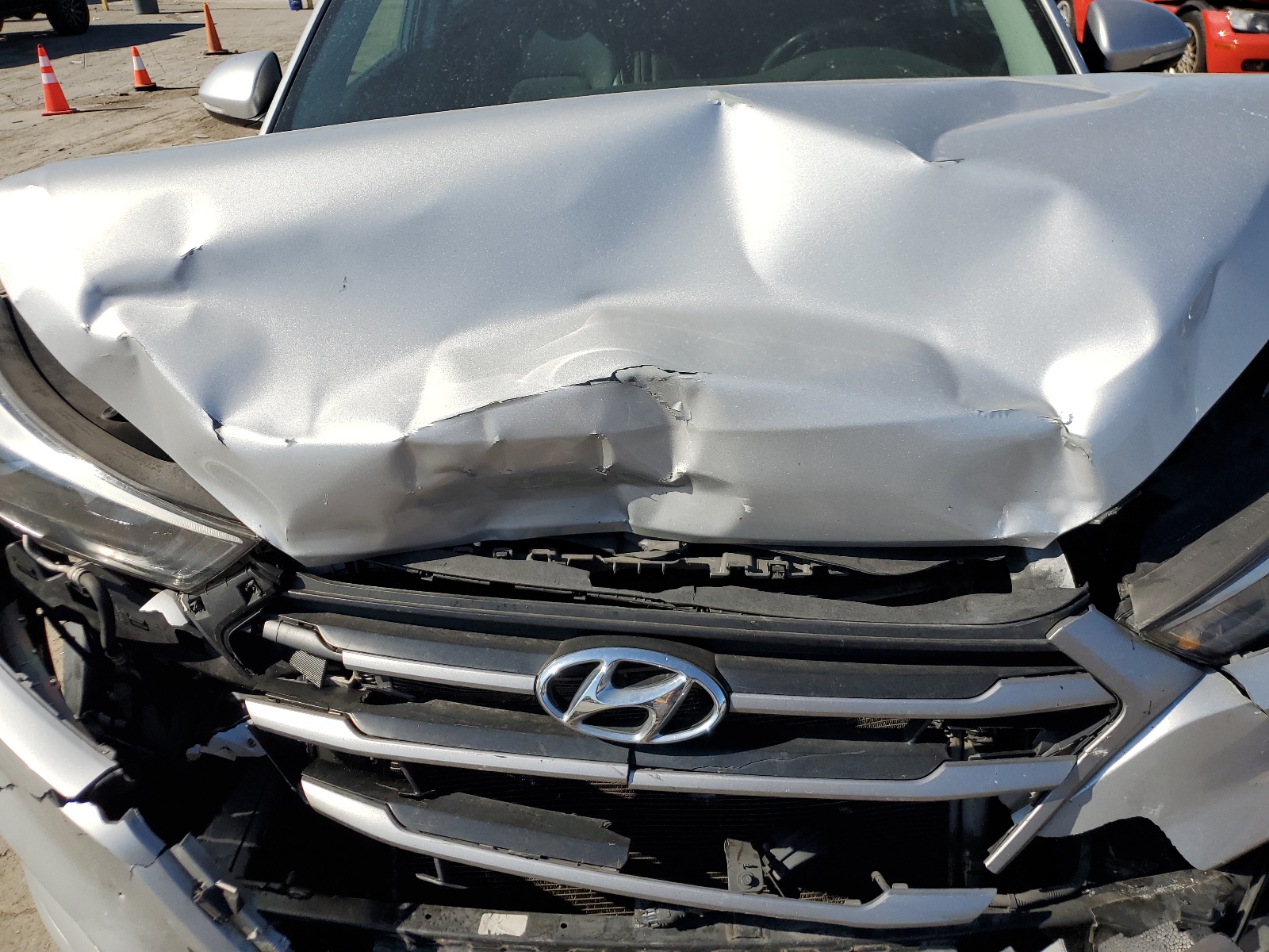 KM8J3CA40JU654596 2018 Hyundai Tucson Sel