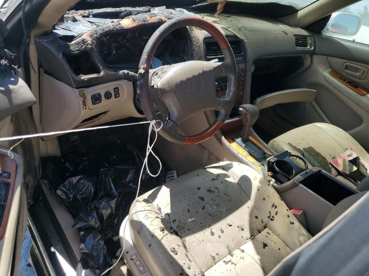 2000 Lexus Es 300 VIN: JT8BF28G4Y5102399 Lot: 57564964