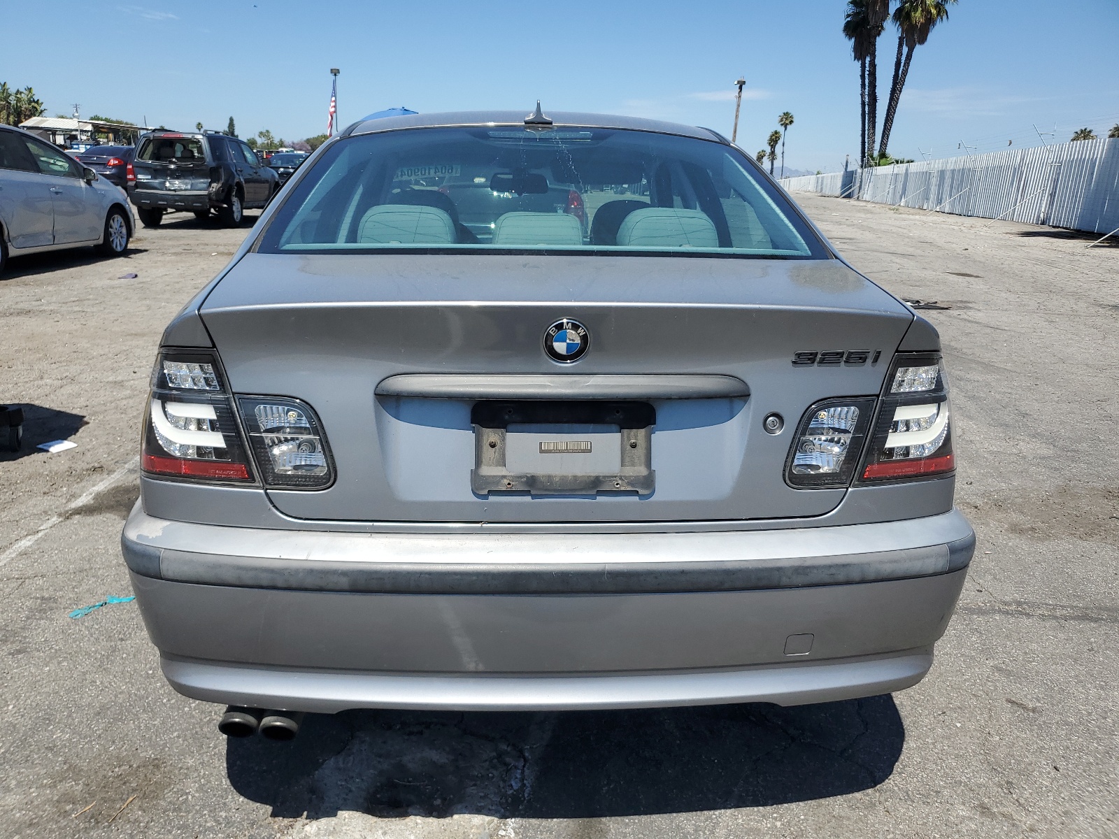 WBAET374X5NH06474 2005 BMW 325 I