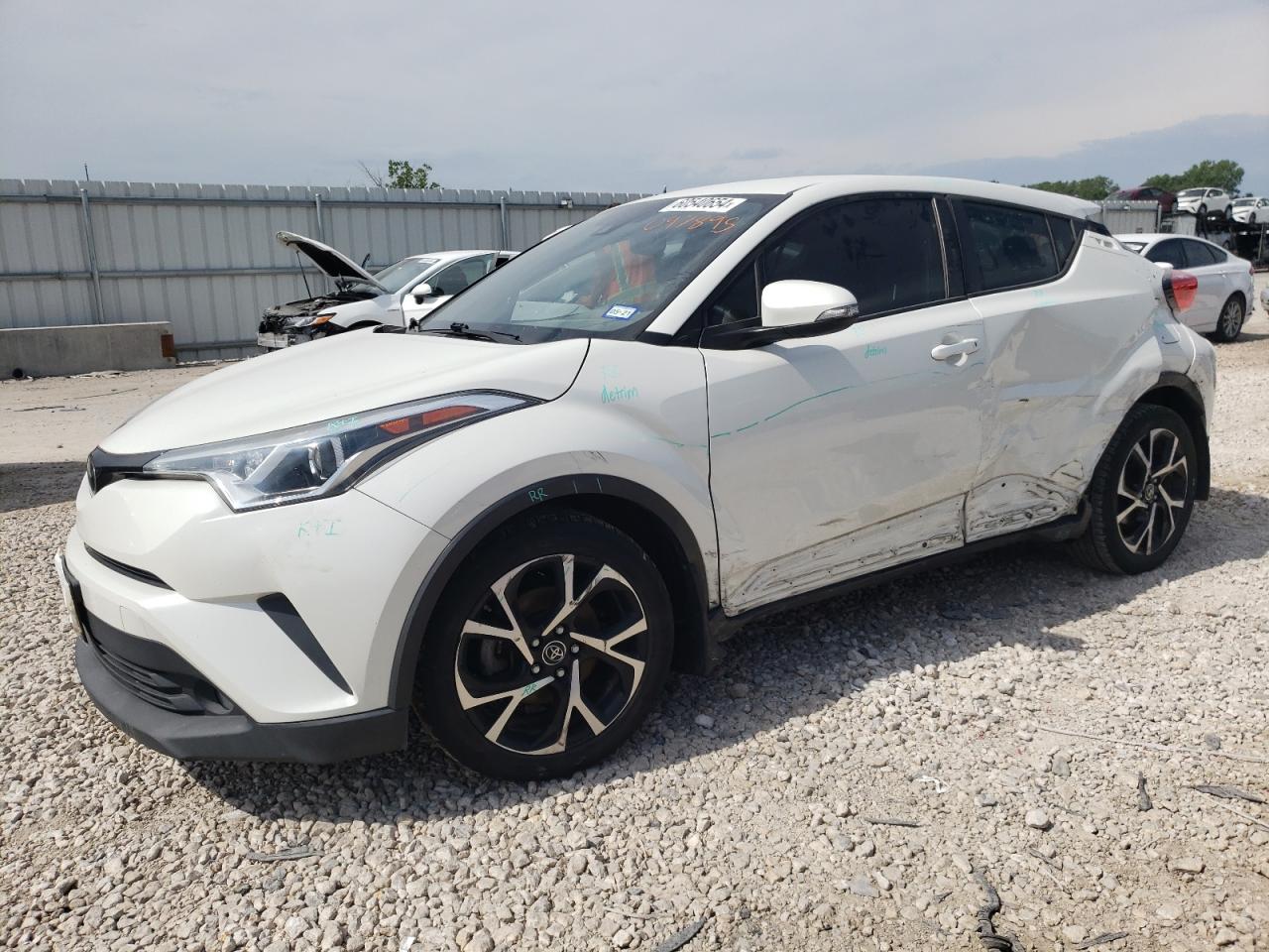 NMTKHMBXXJR041607 TOYOTA C-HR 2018
