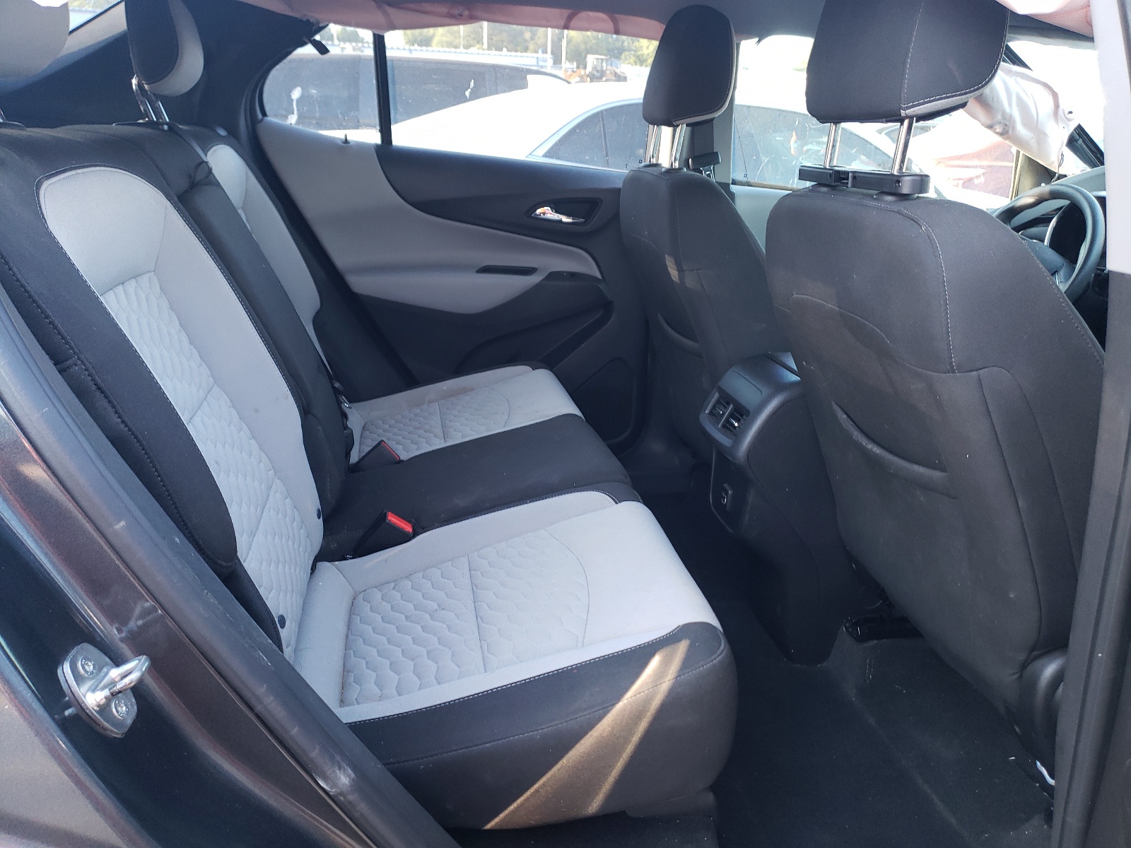 2019 Chevrolet Equinox Ls vin: 3GNAXHEV0KL201669