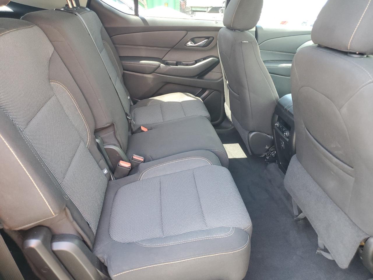 2018 Chevrolet Traverse Ls VIN: 1GNEVFKW3JJ237435 Lot: 57627874