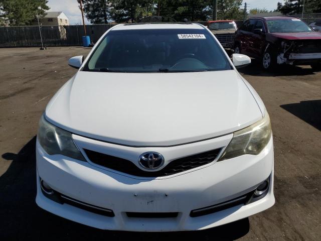  TOYOTA CAMRY 2012 Белый