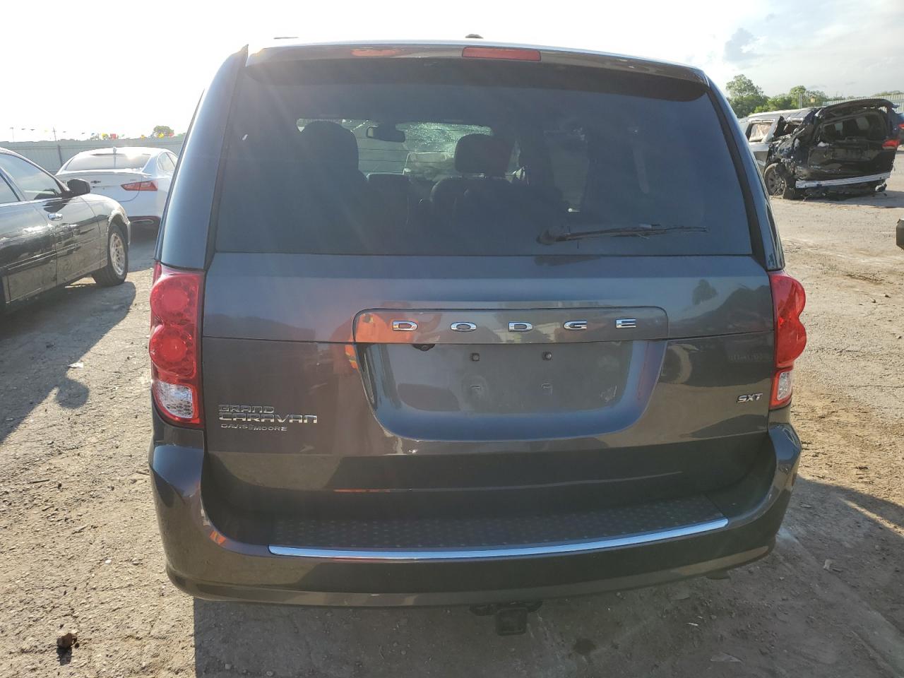 2C4RDGCG7LR196543 2020 Dodge Grand Caravan Sxt