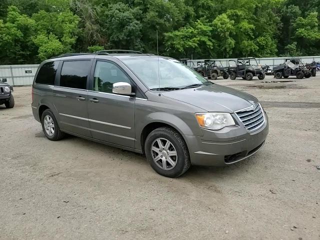 2010 Chrysler Town & Country Touring VIN: 2A4RR5DX8AR405865 Lot: 59867354