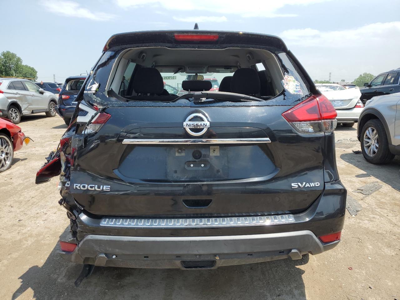 KNMAT2MV8JP501479 2018 Nissan Rogue S