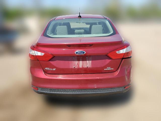  FORD FOCUS 2014 Красный