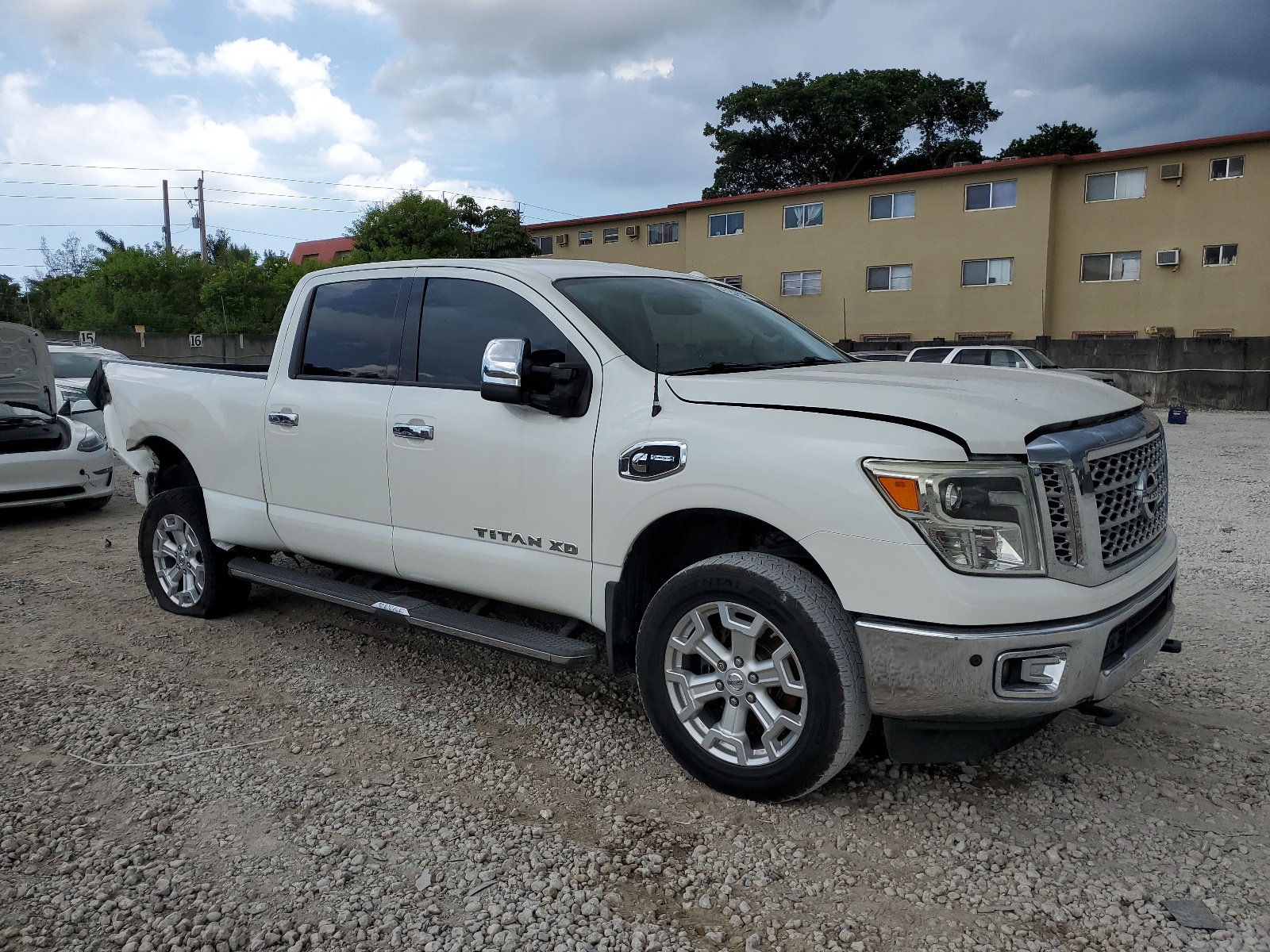 2016 Nissan Titan Xd Sl vin: 1N6BA1F48GN512718