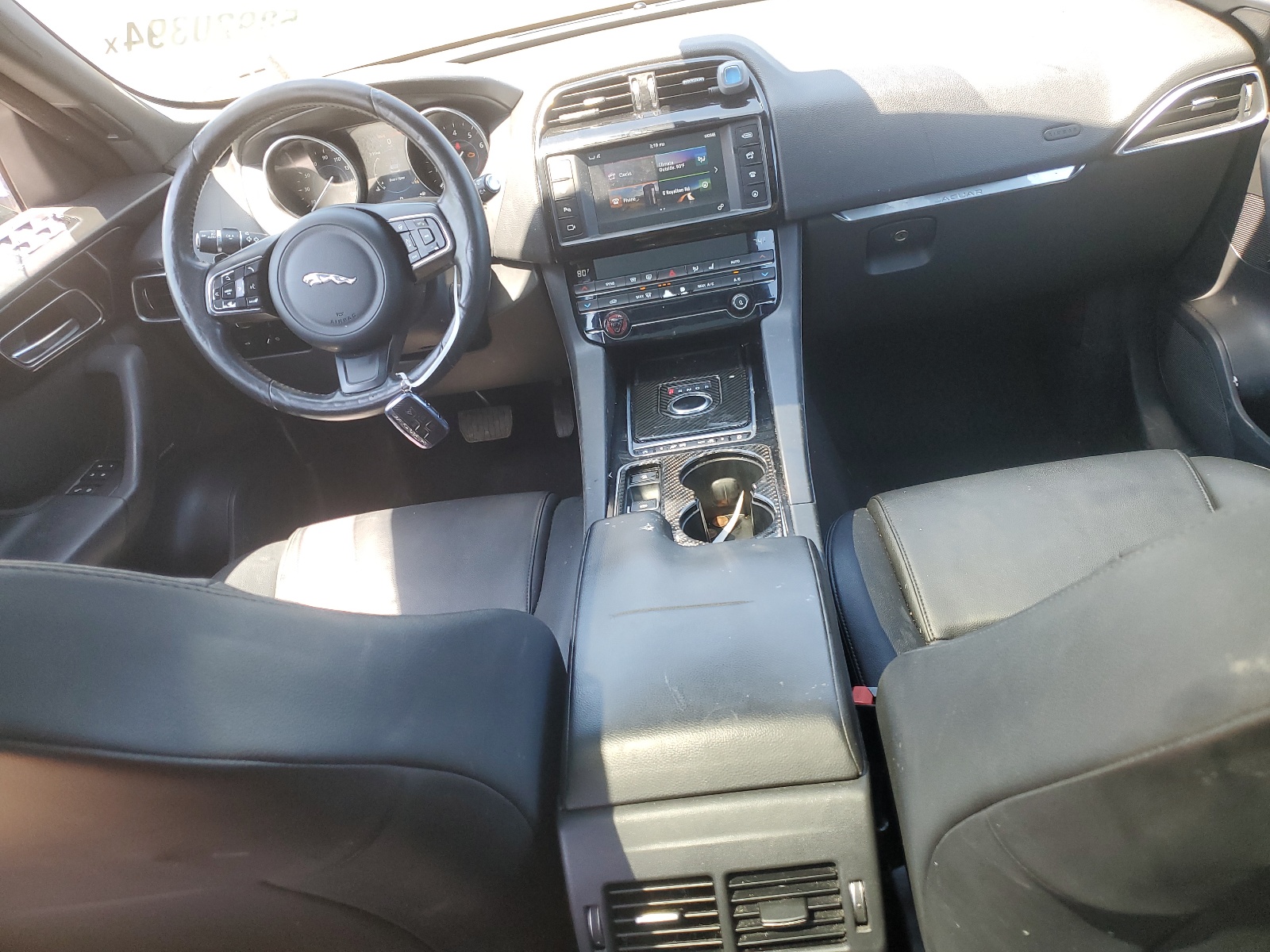 SADCJ2BV7HA892238 2017 Jaguar F-Pace Premium