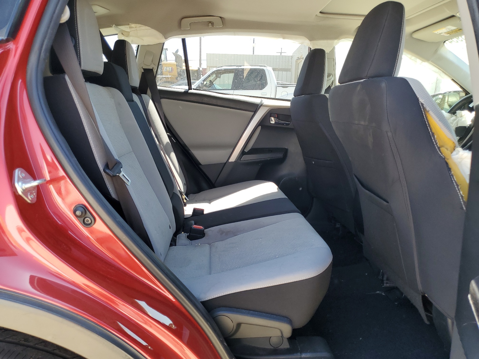 JTMWFREV4HJ120889 2017 Toyota Rav4 Xle