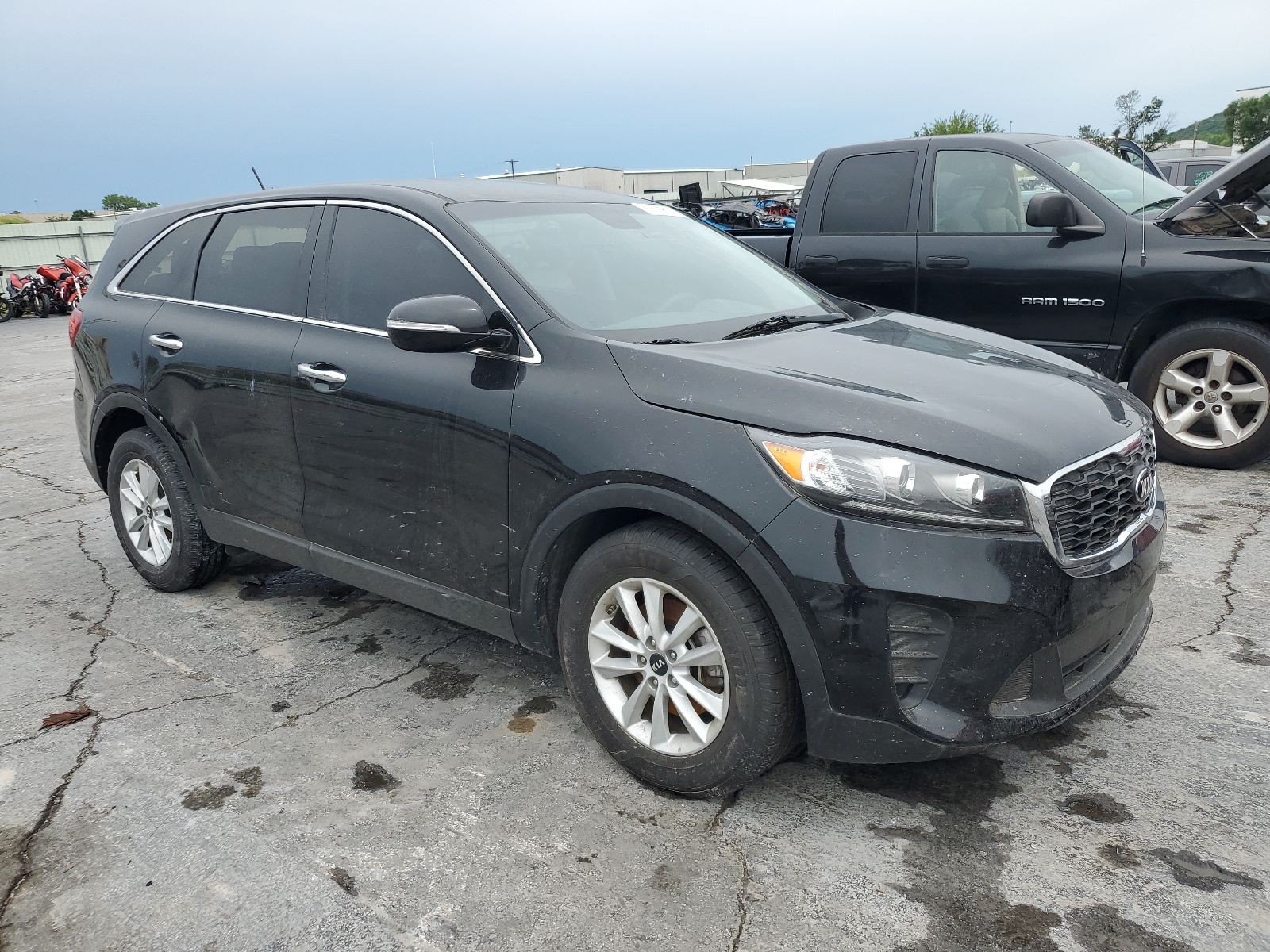 2020 Kia Sorento S vin: 5XYPG4A51LG634119