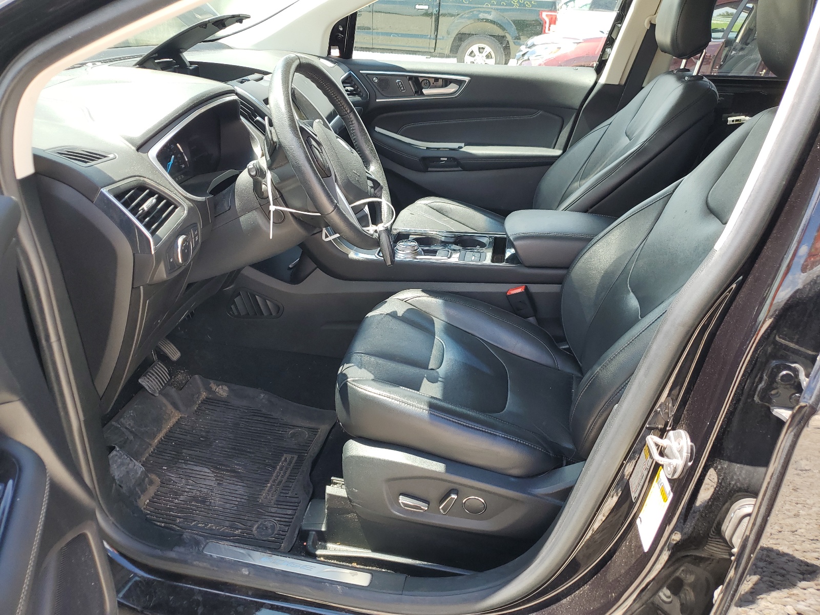 2FMPK4K97KBC42258 2019 Ford Edge Titanium