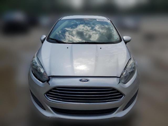  FORD FIESTA 2018 Серебристый