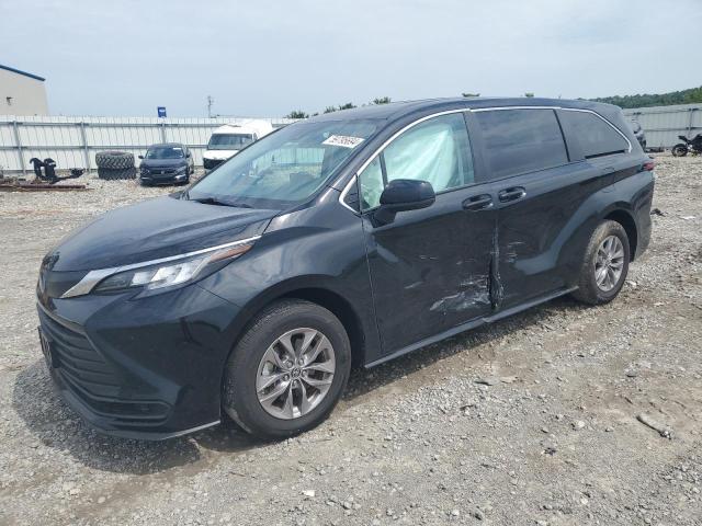 2023 Toyota Sienna Le