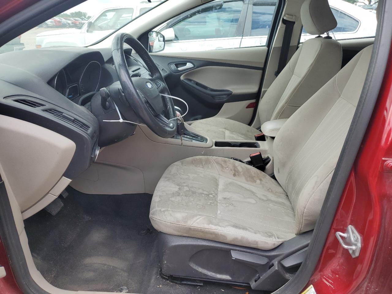 2015 Ford Focus Se VIN: 1FADP3K24FL357417 Lot: 57420134