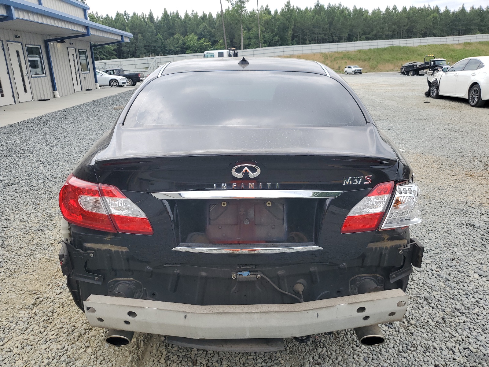 JN1BY1AP2BM323032 2011 Infiniti M37