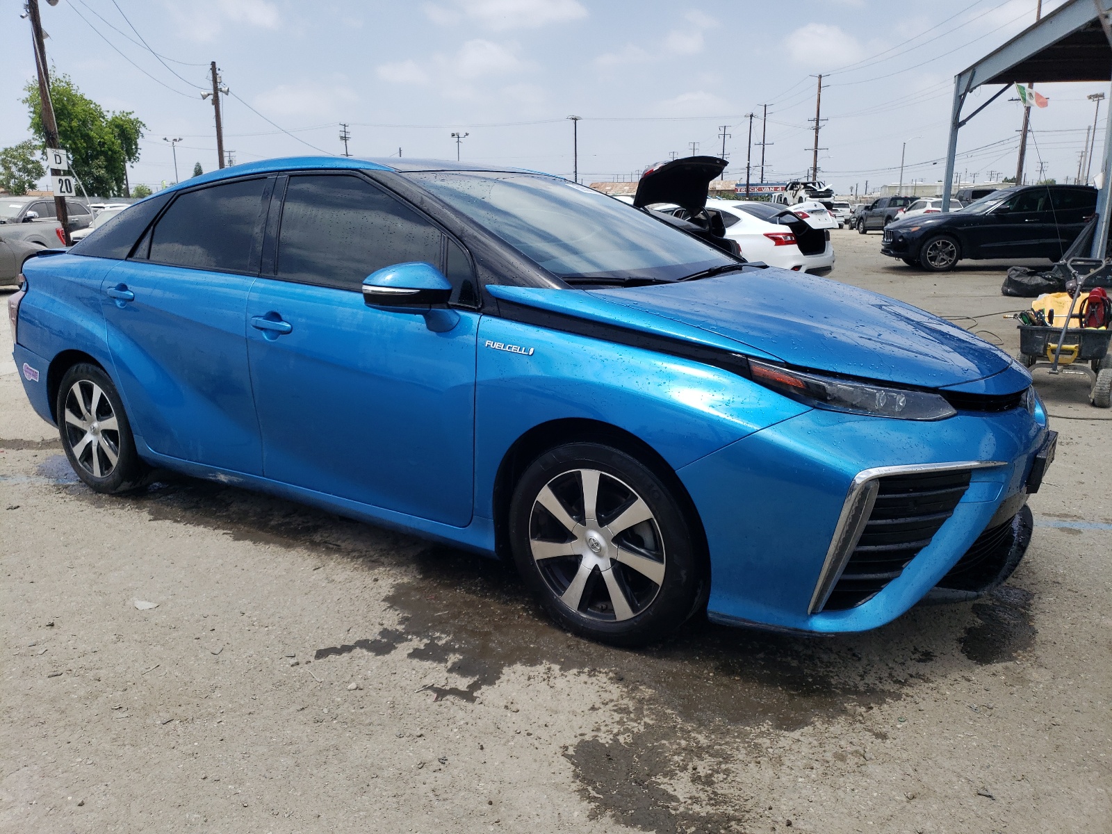 2018 Toyota Mirai vin: JTDBVRBD4JA005034