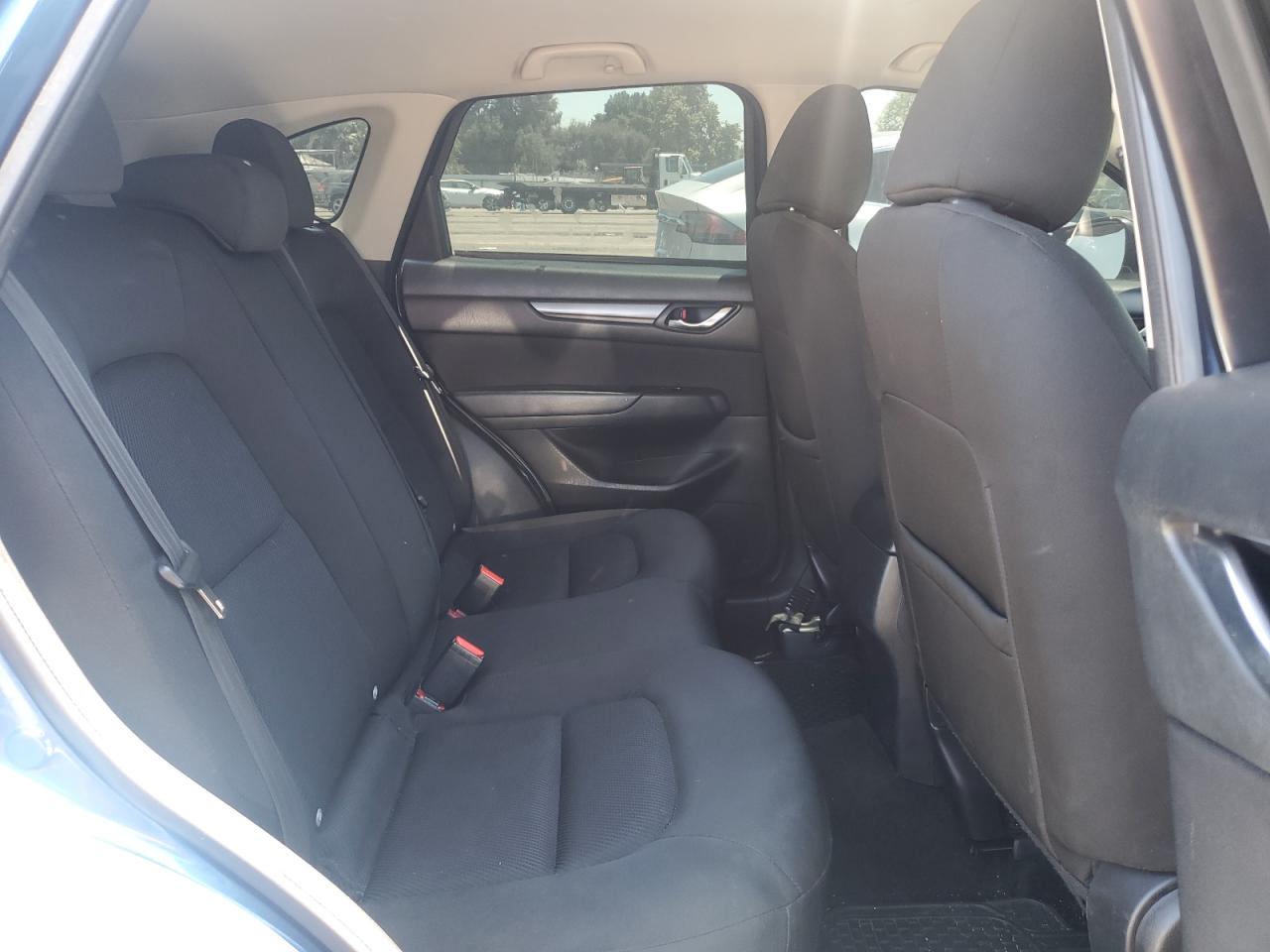 2017 Mazda CX-5 - Image 11