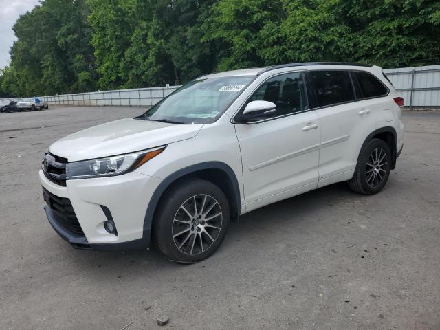 2017 Toyota Highlander Se