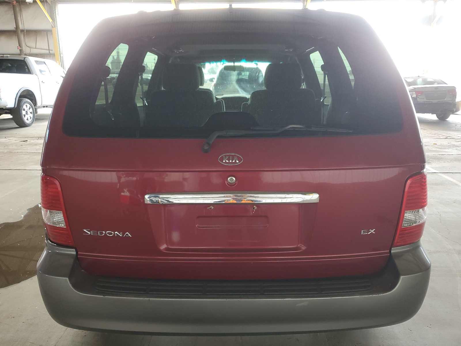 KNDUP131X46516084 2004 Kia Sedona Ex