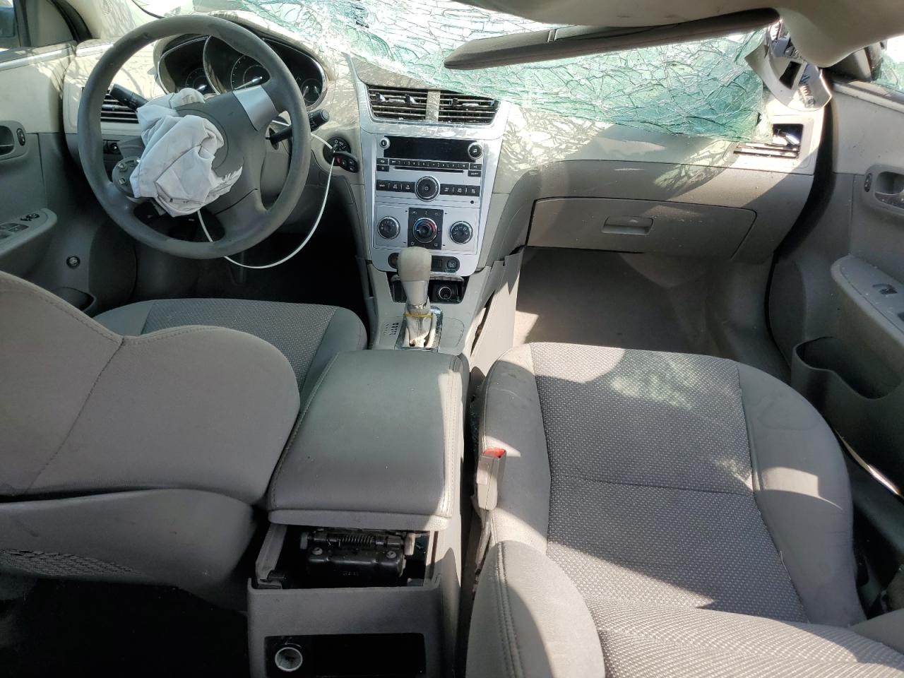 2011 Chevrolet Malibu - Image 8