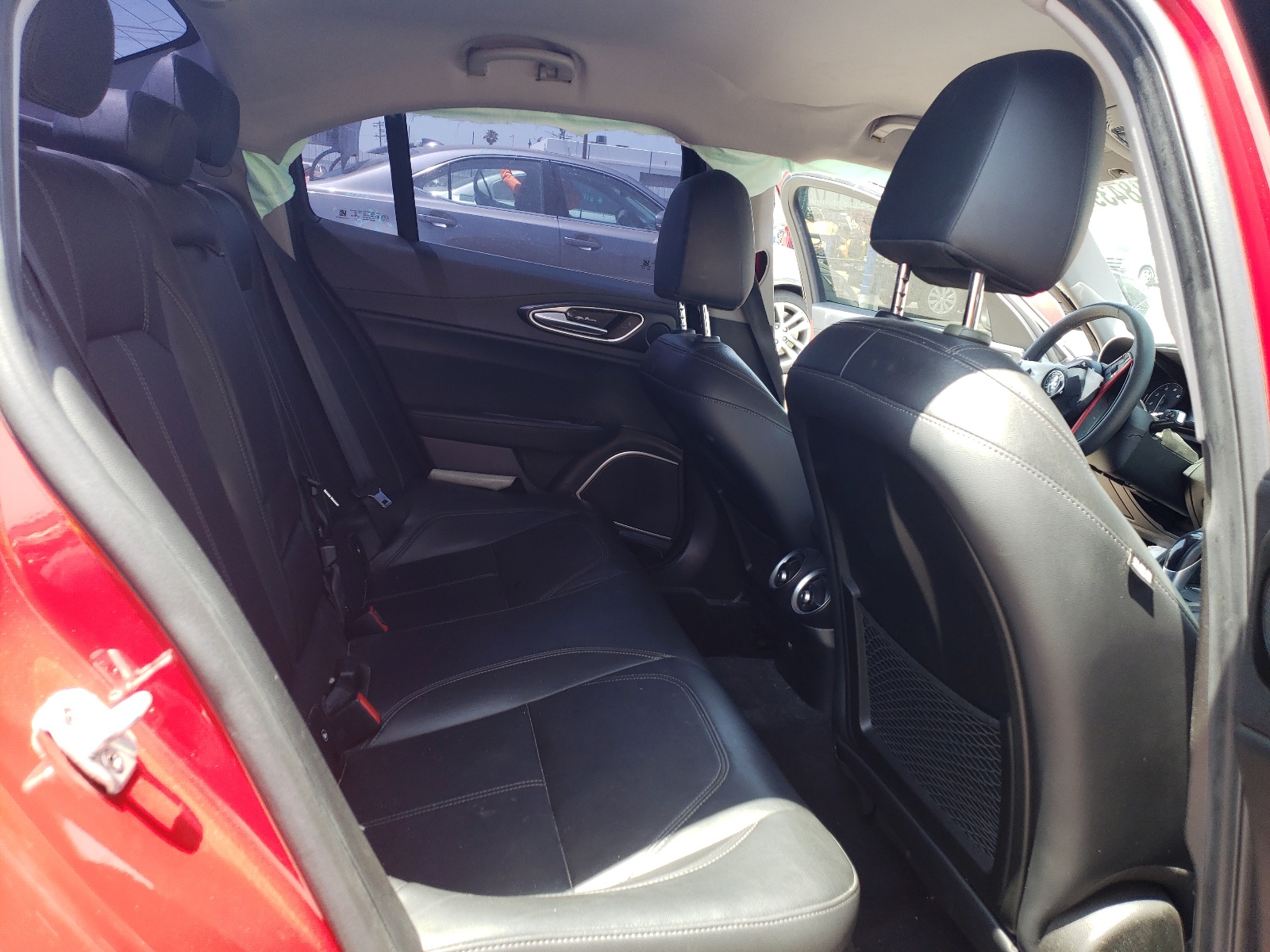 ZARFAEBNXJ7566503 2018 Alfa Romeo Giulia