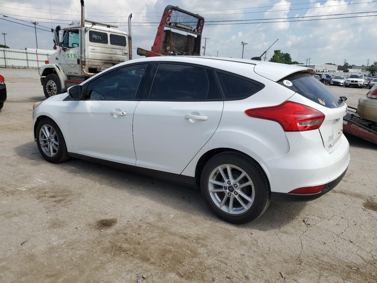 1FADP3K20HL285747 2017 FORD FOCUS - Image 2