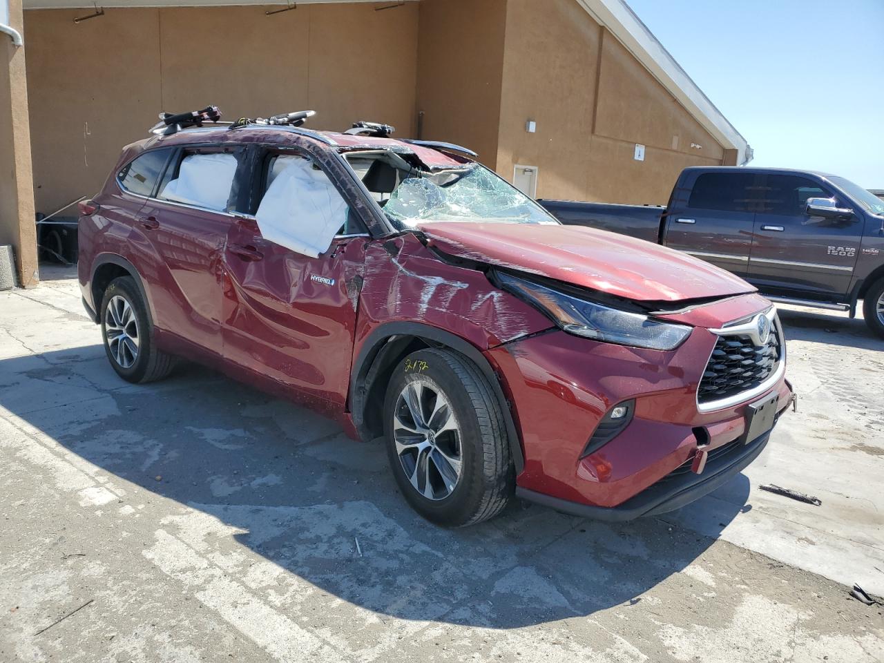 2021 Toyota Highlander - Image 4