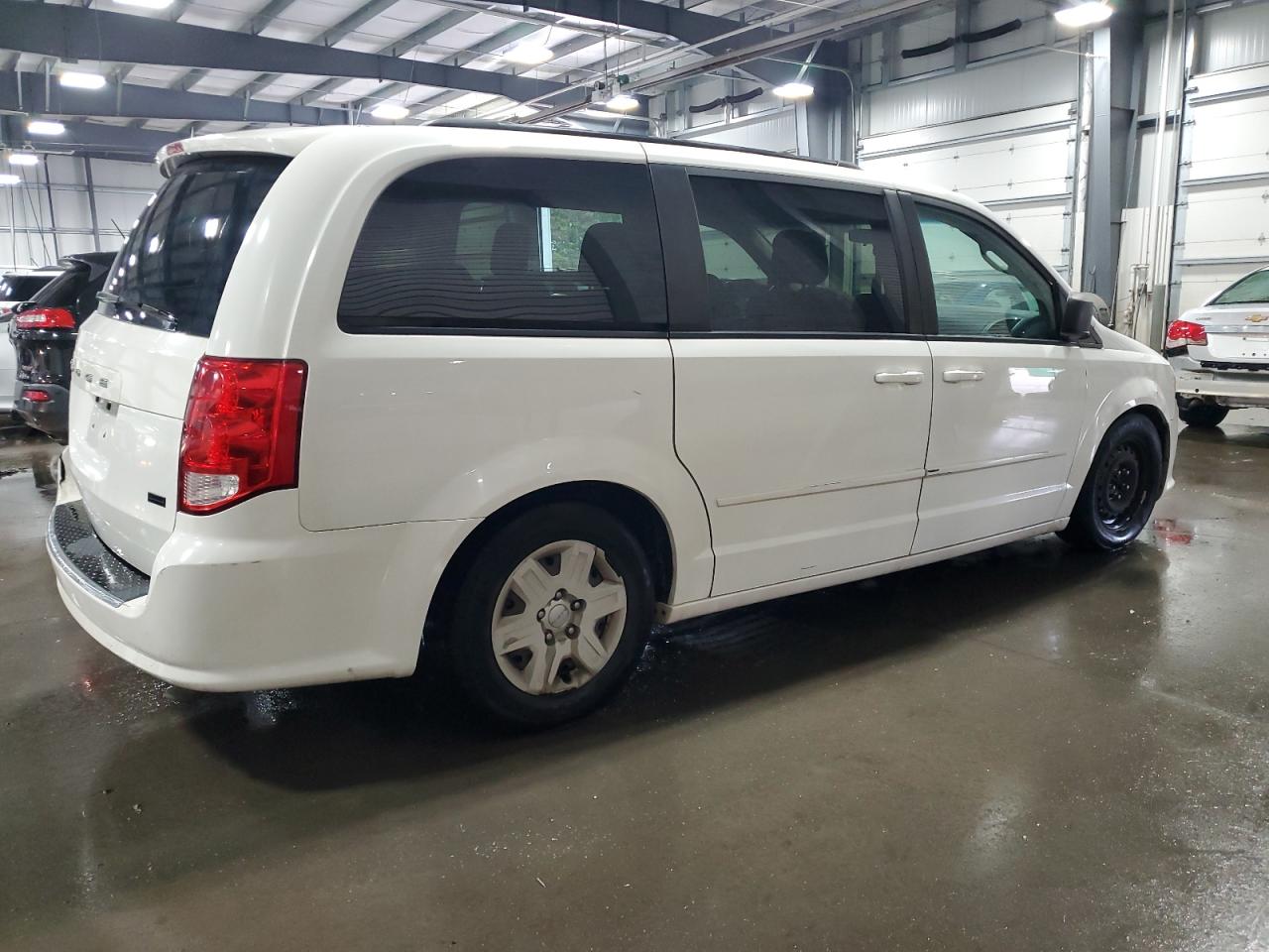 2011 Dodge Caravan - Image 3