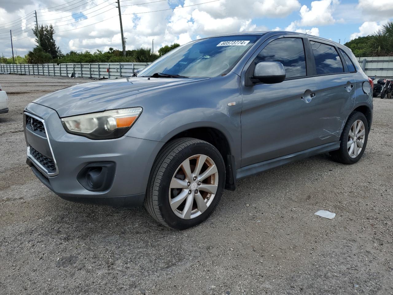 2013 Mitsubishi Outlander - Image 1
