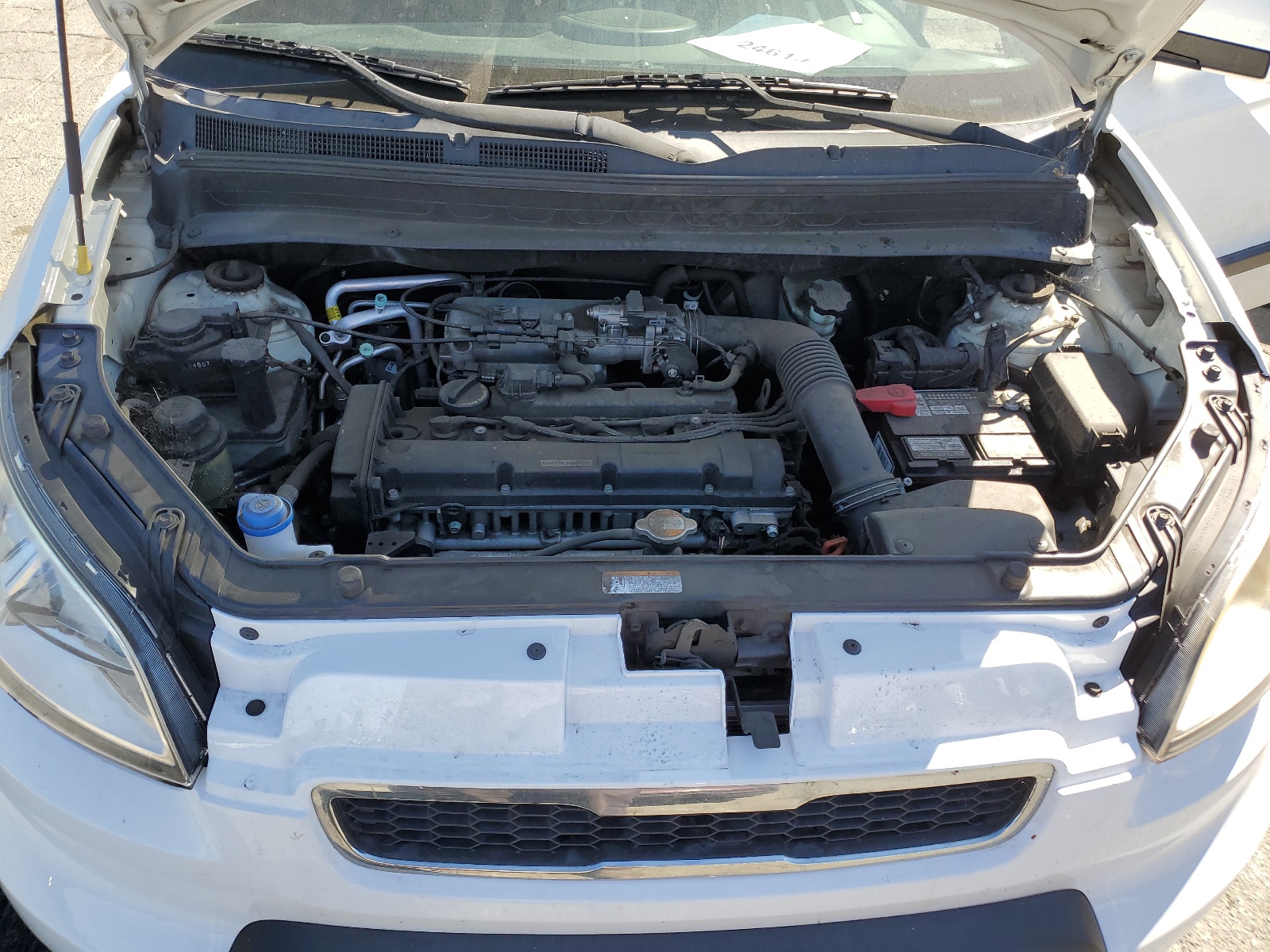 KNDJT2A2XB7704370 2011 Kia Soul +