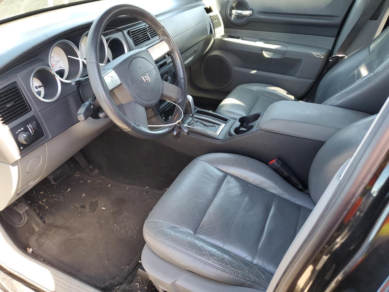 2005 Dodge Magnum Sxt VIN: 2D8FV48V85H570514 Lot: 59193614