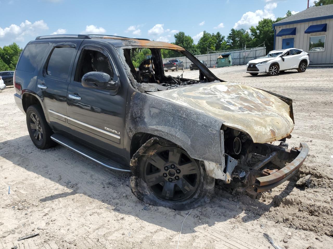 1GKS1EEFGBR250064 2011 GMC Yukon Denali