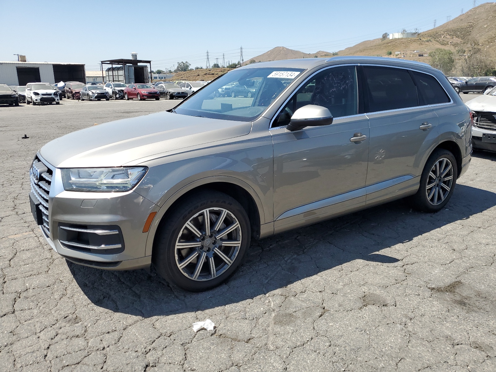 2017 Audi Q7 Premium Plus vin: WA1LAAF76HD018585