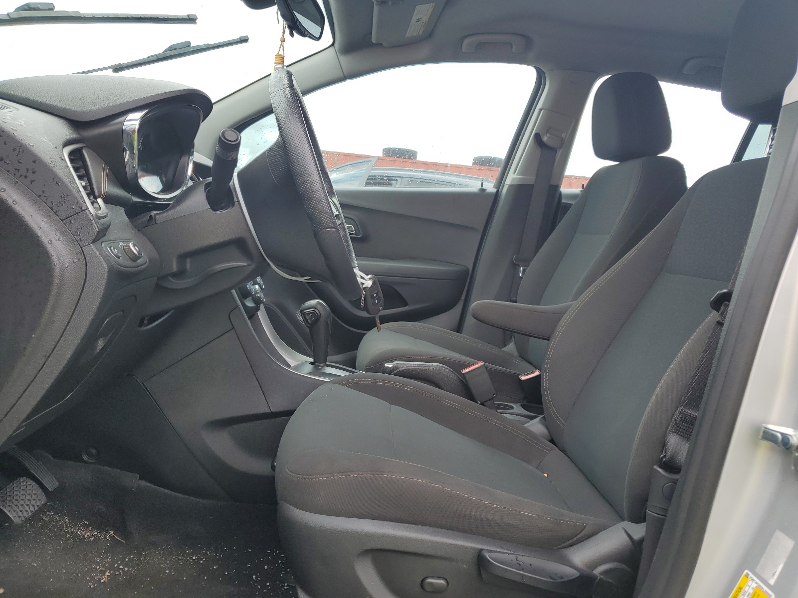 2019 Chevrolet Trax Ls vin: 3GNCJKSB6KL364442