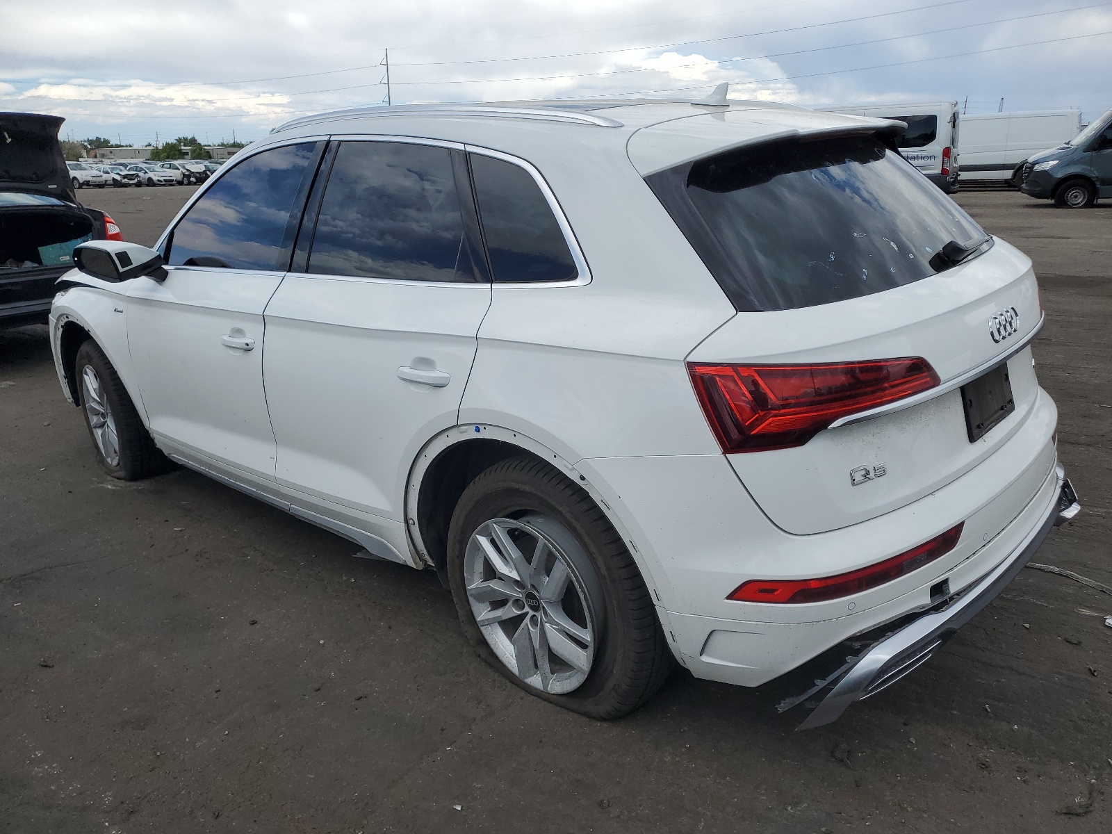 2022 Audi Q5 Premium 45 vin: WA1GAAFY2N2137655