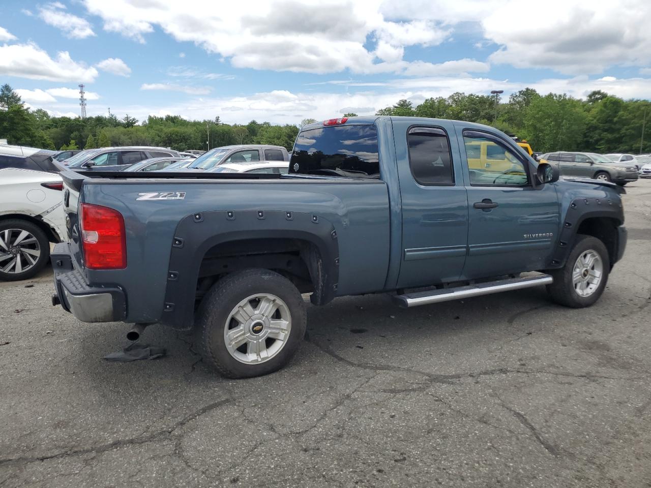 1GCRKSE34BZ101461 2011 Chevrolet Silverado K1500 Lt