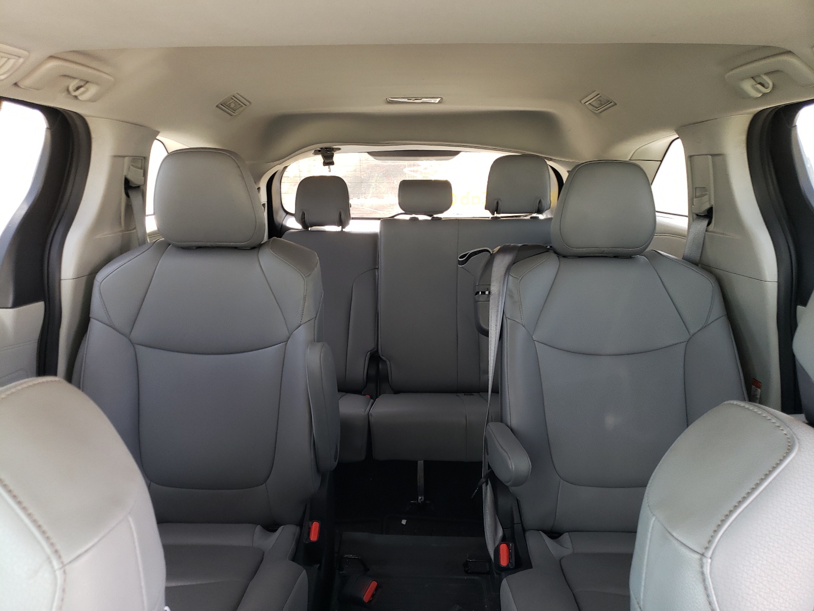 5TDYRKEC6NS103323 2022 Toyota Sienna Xle