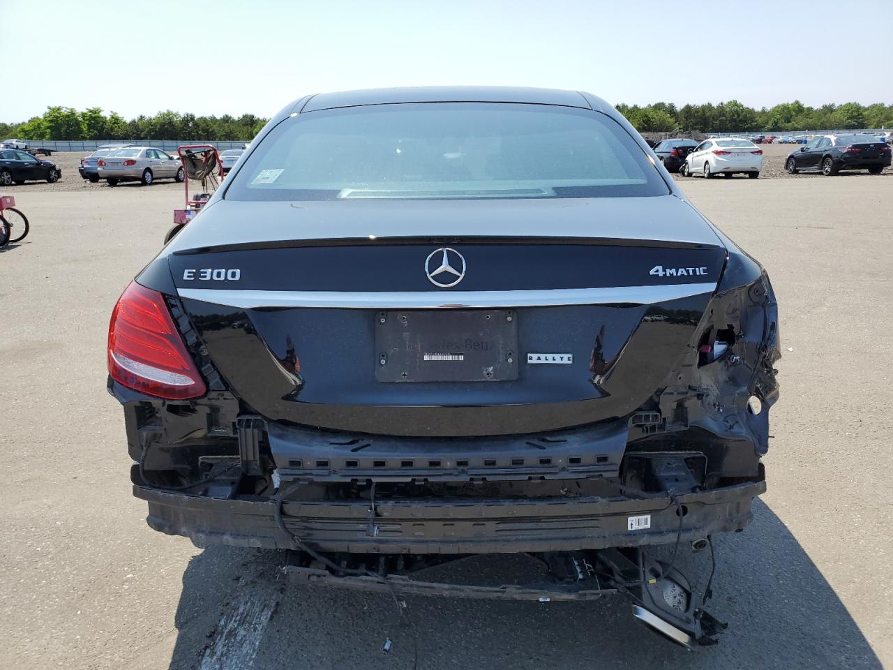 WDDZF4KB6KA601203 2019 Mercedes-Benz E 300 4Matic