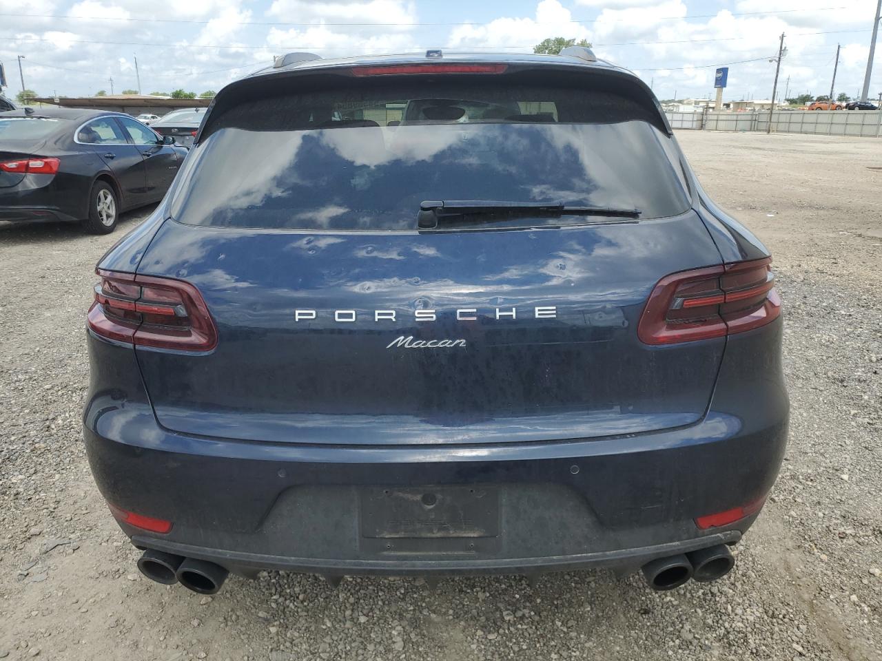 2018 Porsche Macan VIN: WP1AA2A54JLB16677 Lot: 58569854