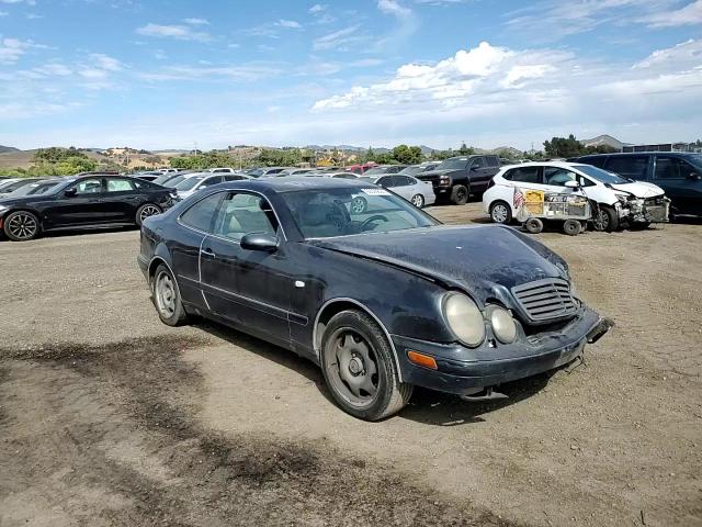 1998 Mercedes-Benz Clk 320 VIN: WDBLJ65G4WF015267 Lot: 60526624