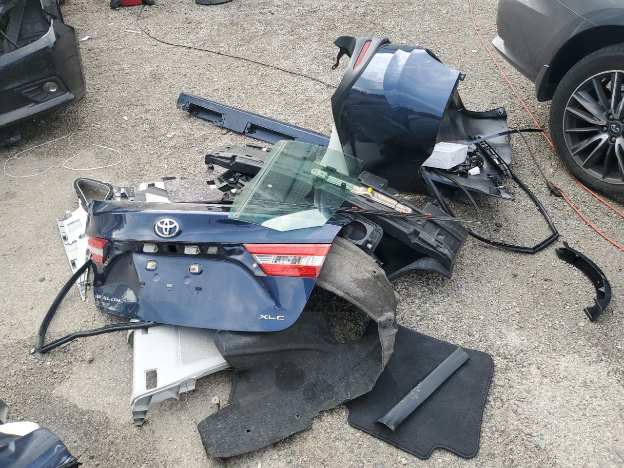 2015 Toyota Avalon Xle VIN: 4T1BK1EB4FU152511 Lot: 60676284