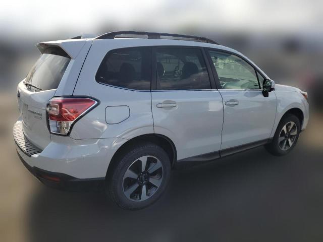  SUBARU FORESTER 2017 Белый