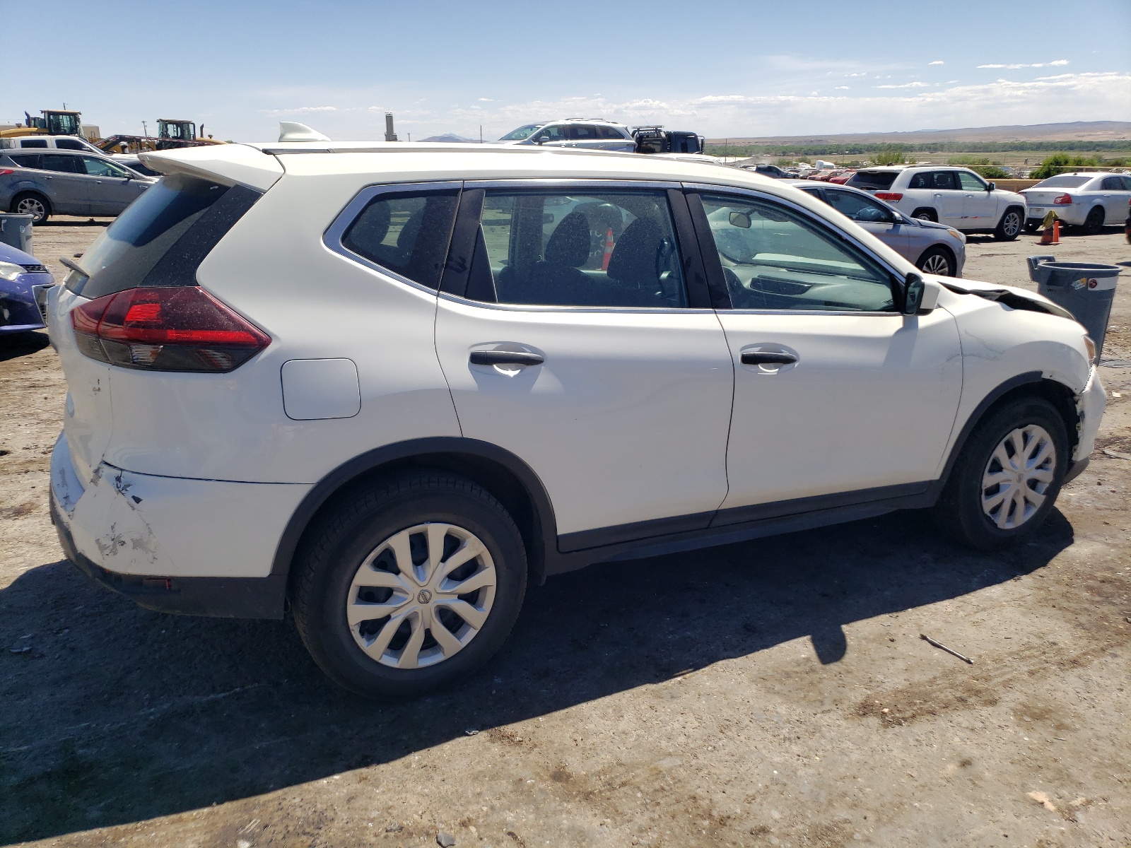 2019 Nissan Rogue S vin: 5N1AT2MT7KC772097