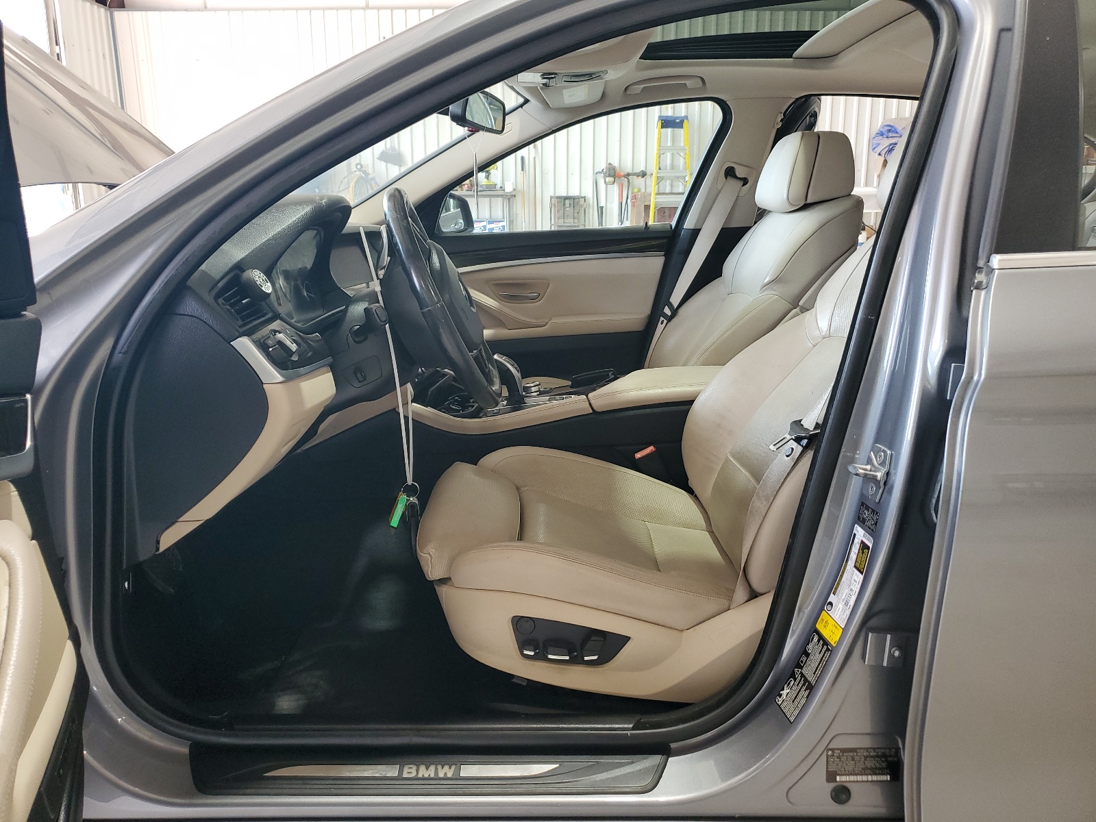 WBAFU9C53BC784229 2011 BMW 550 Xi