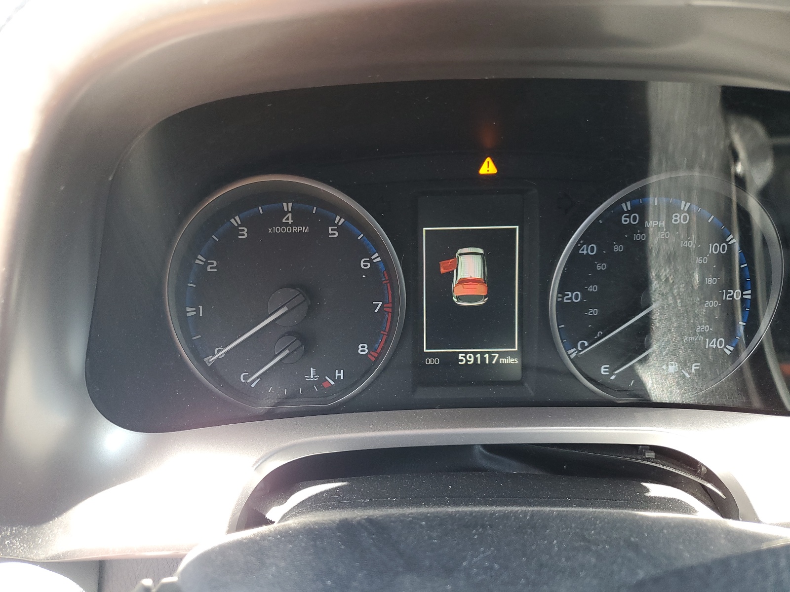 JTMWFREV4HJ120889 2017 Toyota Rav4 Xle